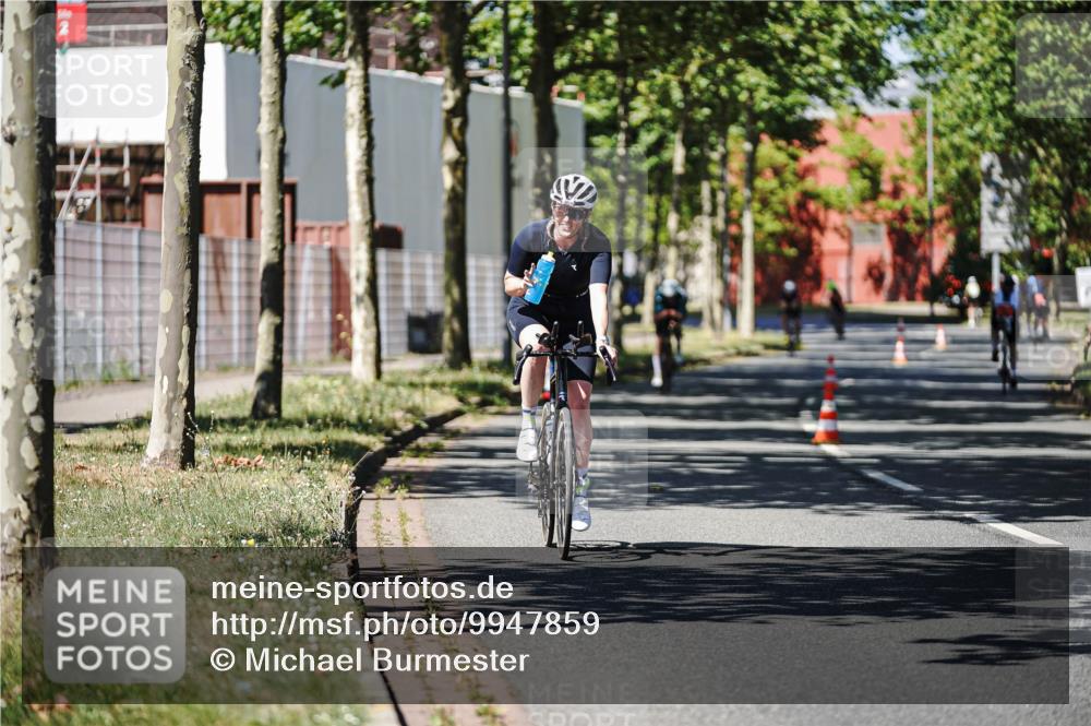 09.08.2026 - GEWOBA Citytriathlon Bremen Michael Burmester http://msf.ph/oto/9947859 09.08.2026 12:26:28 Radfahren 621, 674, 766, 767, 842, 908, 985, 1127, 1131 meine-sportfotos.de