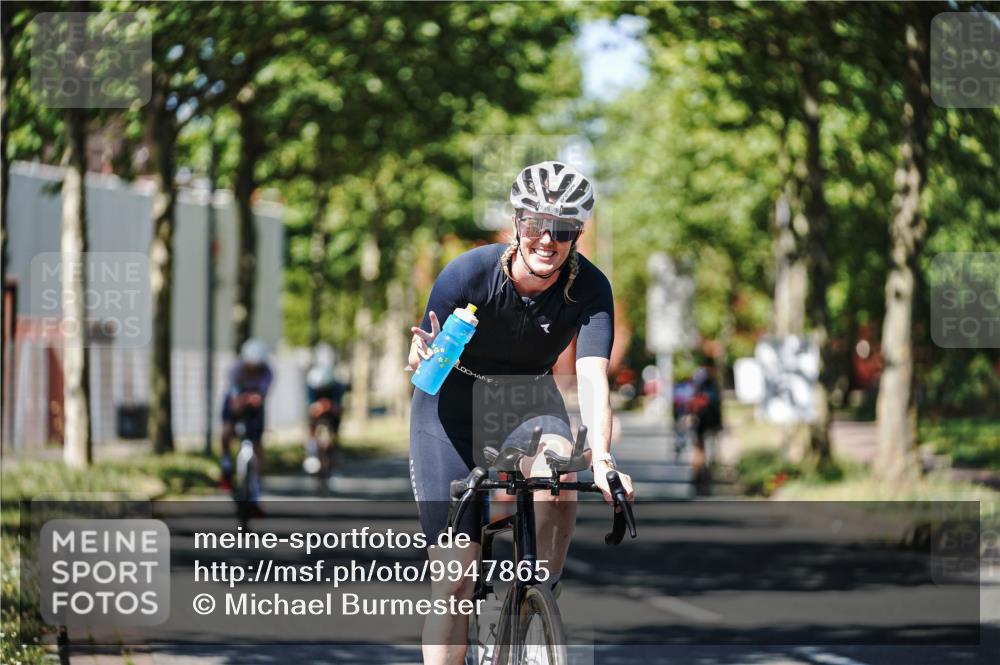 09.08.2026 - GEWOBA Citytriathlon Bremen Michael Burmester http://msf.ph/oto/9947865 09.08.2026 12:26:29 Radfahren 621, 674, 766, 767, 842, 908, 985, 1127, 1131 meine-sportfotos.de