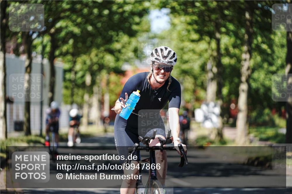 09.08.2026 - GEWOBA Citytriathlon Bremen Michael Burmester http://msf.ph/oto/9947866 09.08.2026 12:26:29 Radfahren 621, 674, 766, 767, 842, 908, 985, 1127, 1131 meine-sportfotos.de