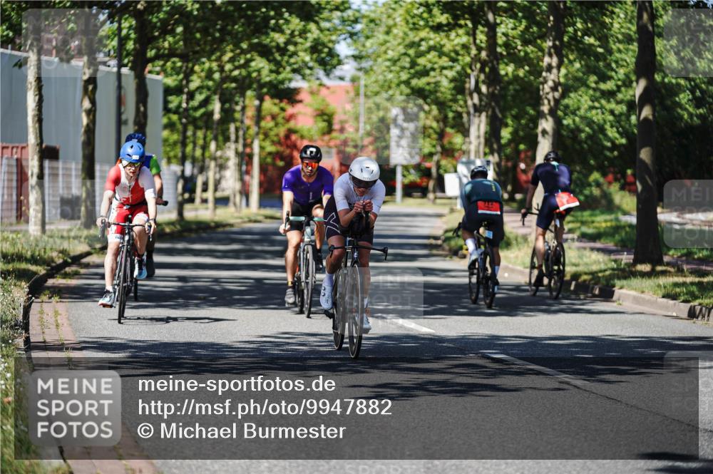 09.08.2026 - GEWOBA Citytriathlon Bremen Michael Burmester http://msf.ph/oto/9947882 09.08.2026 12:26:43 Radfahren 629, 654, 767, 830, 922, 1001, 1014, 1131, 1153 meine-sportfotos.de