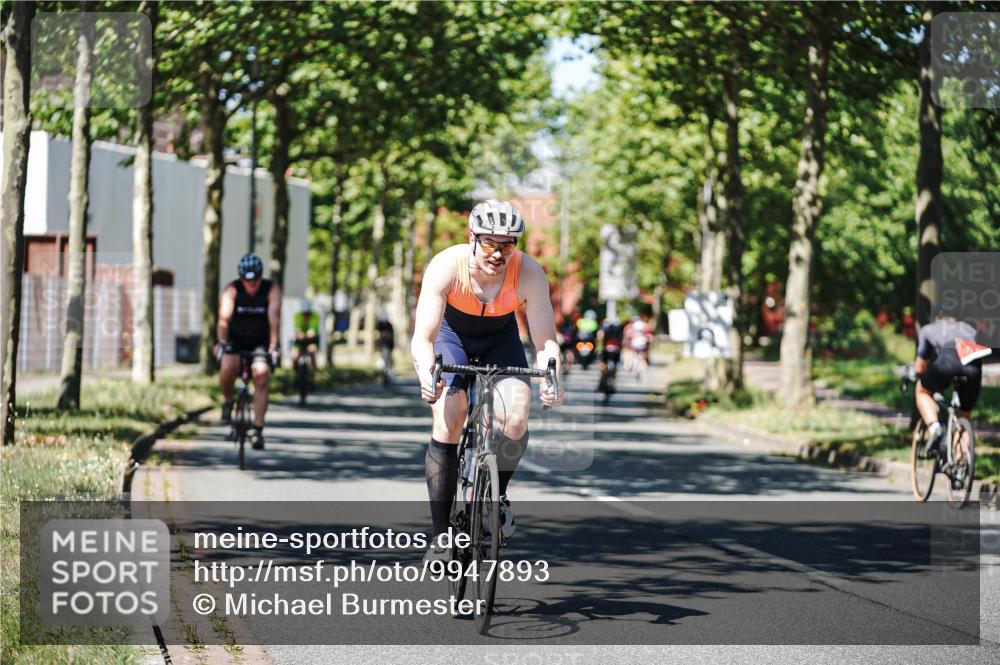 09.08.2026 - GEWOBA Citytriathlon Bremen Michael Burmester http://msf.ph/oto/9947893 09.08.2026 12:26:54 Radfahren 607, 629, 633, 654, 822, 856, 922, 1001, 1103, 1153 meine-sportfotos.de