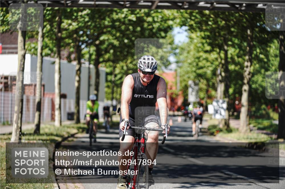 09.08.2026 - GEWOBA Citytriathlon Bremen Michael Burmester http://msf.ph/oto/9947894 09.08.2026 12:26:56 Radfahren 607, 633, 654, 813, 822, 856, 922, 958, 1001, 1103, 1153 meine-sportfotos.de