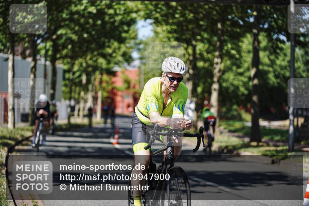 09.08.2026 - GEWOBA Citytriathlon Bremen Michael Burmester http://msf.ph/oto/9947900 09.08.2026 12:26:58 Radfahren 607, 633, 654, 813, 822, 856, 922, 958, 1001, 1103, 1153 meine-sportfotos.de