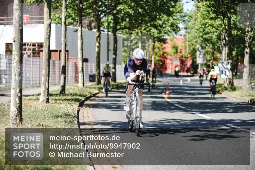 09.08.2026 - GEWOBA Citytriathlon Bremen Michael Burmester http://msf.ph/oto/9947902 09.08.2026 12:26:59 Radfahren 607, 633, 654, 813, 822, 856, 958, 1001, 1103 meine-sportfotos.de