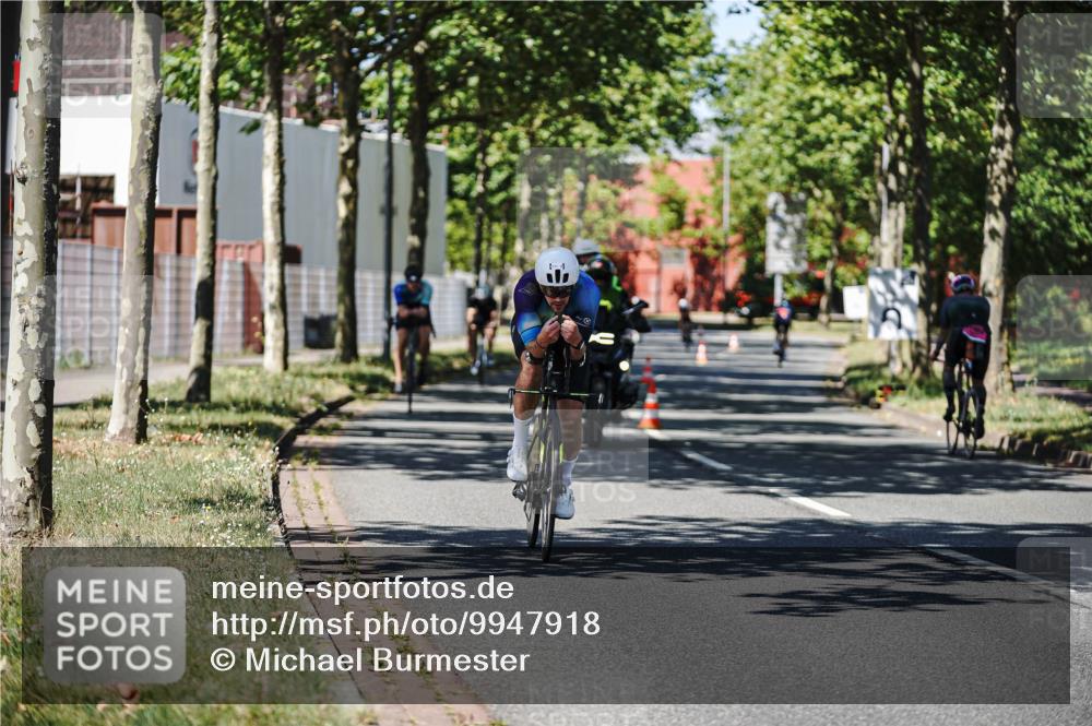 09.08.2026 - GEWOBA Citytriathlon Bremen Michael Burmester http://msf.ph/oto/9947918 09.08.2026 12:27:24 Radfahren 587, 597, 630, 669, 712, 732, 881, 962 meine-sportfotos.de