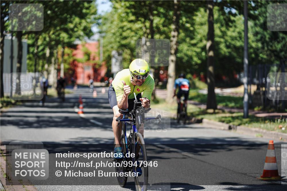 09.08.2026 - GEWOBA Citytriathlon Bremen Michael Burmester http://msf.ph/oto/9947946 09.08.2026 12:27:41 Radfahren 587, 669, 684, 714, 729, 801, 828, 831, 854, 881, 904, 1157 meine-sportfotos.de
