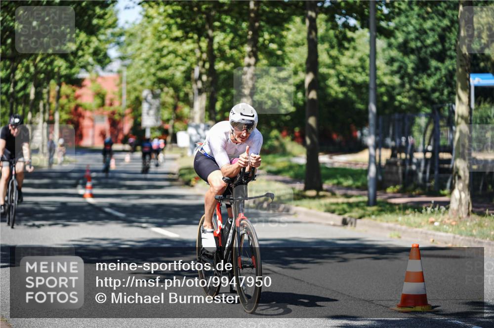 09.08.2026 - GEWOBA Citytriathlon Bremen Michael Burmester http://msf.ph/oto/9947950 09.08.2026 12:27:44 Radfahren 669, 684, 714, 729, 801, 828, 831, 854, 904, 1157 meine-sportfotos.de