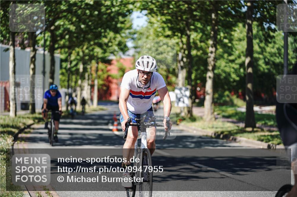 09.08.2026 - GEWOBA Citytriathlon Bremen Michael Burmester http://msf.ph/oto/9947955 09.08.2026 12:27:46 Radfahren 684, 714, 729, 801, 828, 831, 854, 904, 1157 meine-sportfotos.de
