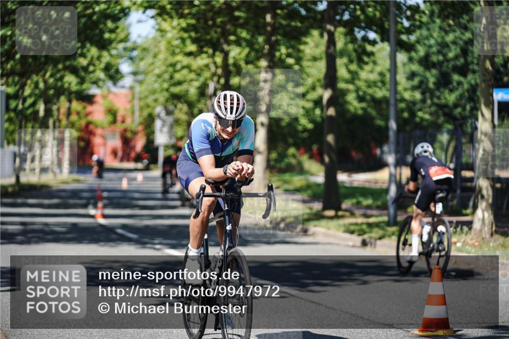 09.08.2026 - GEWOBA Citytriathlon Bremen Michael Burmester http://msf.ph/oto/9947972 09.08.2026 12:27:59 Radfahren 554, 660, 831, 917, 1157 meine-sportfotos.de