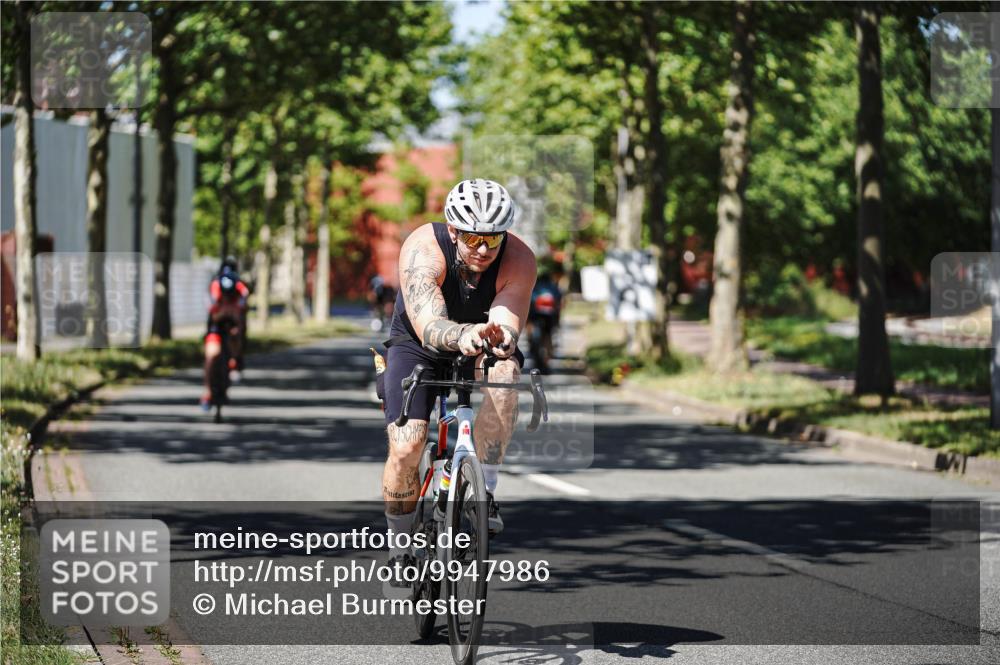 09.08.2026 - GEWOBA Citytriathlon Bremen Michael Burmester http://msf.ph/oto/9947986 09.08.2026 12:28:11 Radfahren 554, 660, 661, 666, 690, 917, 951, 1002, 1148 meine-sportfotos.de