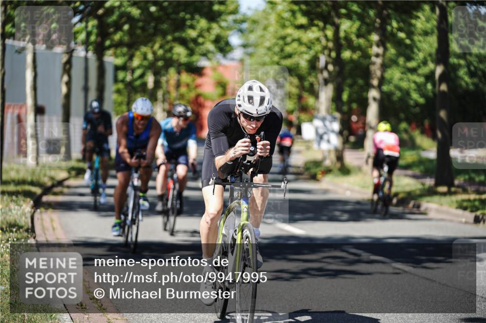09.08.2026 - GEWOBA Citytriathlon Bremen Michael Burmester http://msf.ph/oto/9947995 09.08.2026 12:28:20 Radfahren 549, 631, 661, 666, 676, 690, 862, 951, 1002, 1148 meine-sportfotos.de