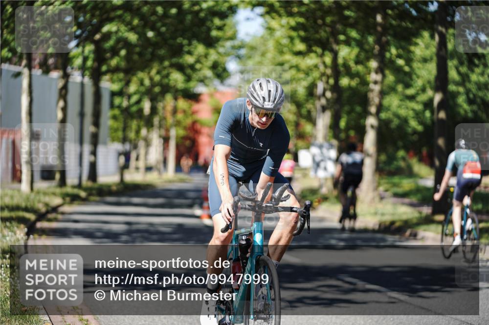09.08.2026 - GEWOBA Citytriathlon Bremen Michael Burmester http://msf.ph/oto/9947999 09.08.2026 12:28:22 Radfahren 549, 631, 661, 666, 676, 862, 951, 1148 meine-sportfotos.de