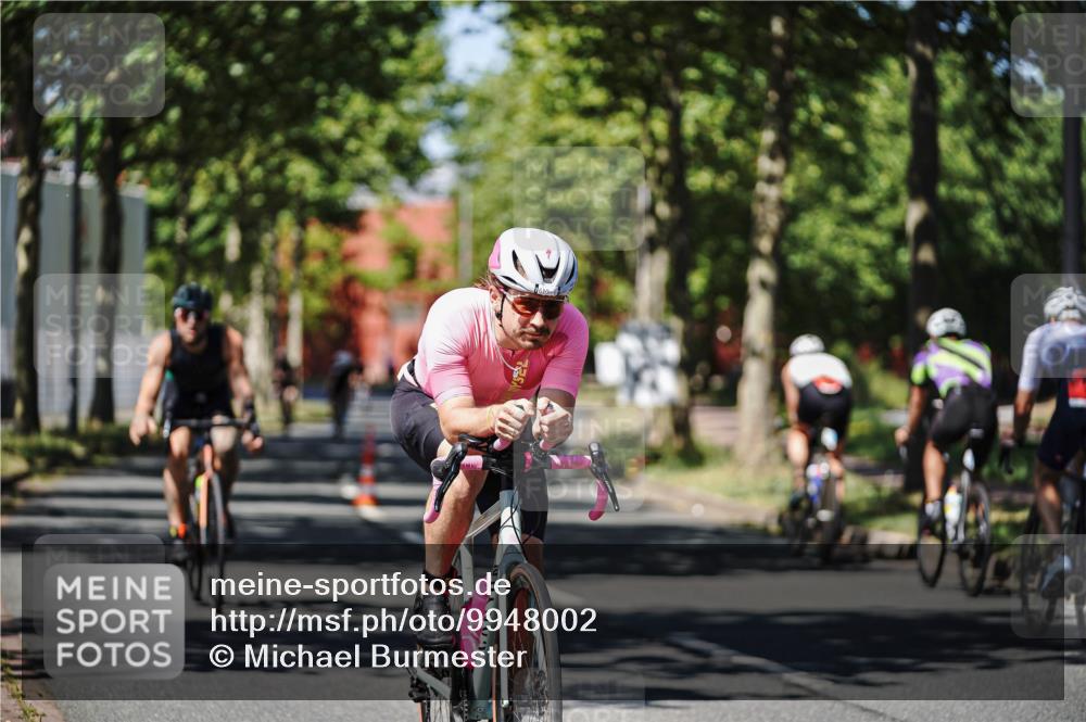 09.08.2026 - GEWOBA Citytriathlon Bremen Michael Burmester http://msf.ph/oto/9948002 09.08.2026 12:28:33 Radfahren 549, 610, 619, 631, 652, 676, 698, 719, 862 meine-sportfotos.de