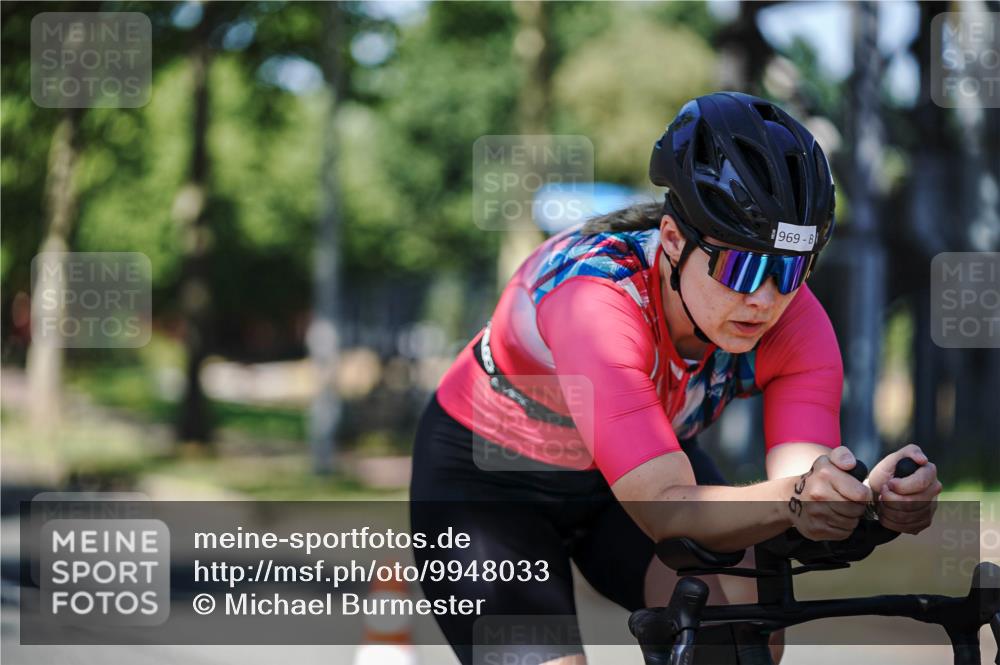 09.08.2026 - GEWOBA Citytriathlon Bremen Michael Burmester http://msf.ph/oto/9948033 09.08.2026 12:28:54 Radfahren 556, 563, 658, 688, 691, 703, 764, 795, 843, 878, 969 meine-sportfotos.de