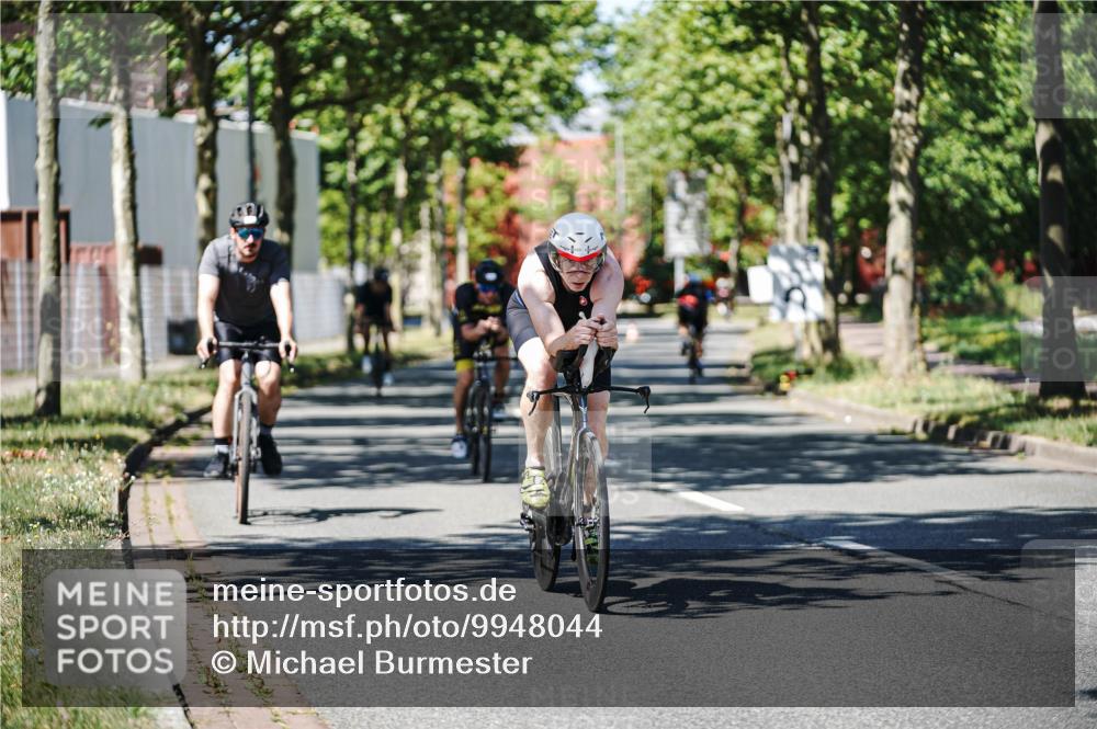 09.08.2026 - GEWOBA Citytriathlon Bremen Michael Burmester http://msf.ph/oto/9948044 09.08.2026 12:29:06 Radfahren 112, 540, 563, 688, 692, 723, 771, 878, 1007, 1141 meine-sportfotos.de