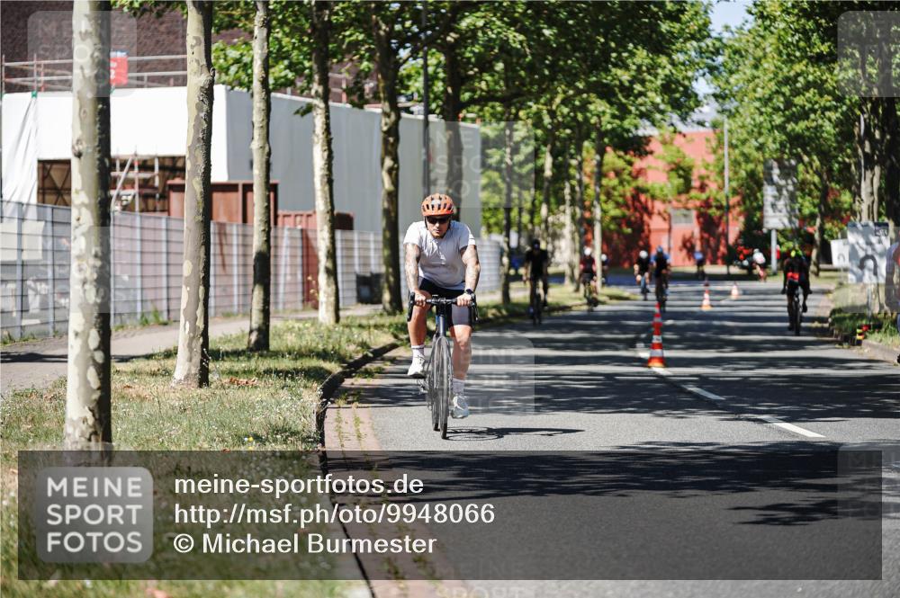 09.08.2026 - GEWOBA Citytriathlon Bremen Michael Burmester http://msf.ph/oto/9948066 09.08.2026 12:29:29 Radfahren 551, 575, 697, 724, 791, 811, 825, 835, 905, 999 meine-sportfotos.de