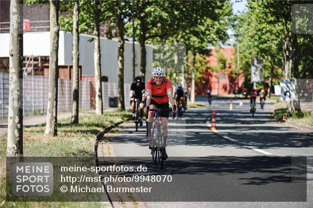 09.08.2026 - GEWOBA Citytriathlon Bremen Michael Burmester http://msf.ph/oto/9948070 09.08.2026 12:29:32 Radfahren 575, 642, 697, 724, 811, 825, 905, 999 meine-sportfotos.de
