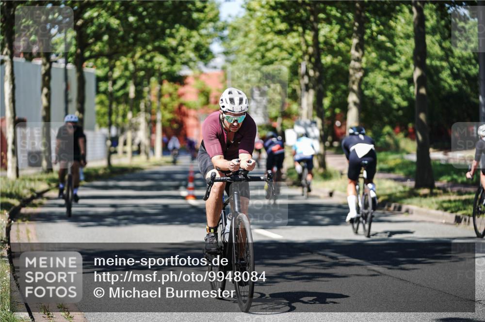 09.08.2026 - GEWOBA Citytriathlon Bremen Michael Burmester http://msf.ph/oto/9948084 09.08.2026 12:29:48 Radfahren 616, 618, 641, 642, 697, 825, 964, 1011 meine-sportfotos.de