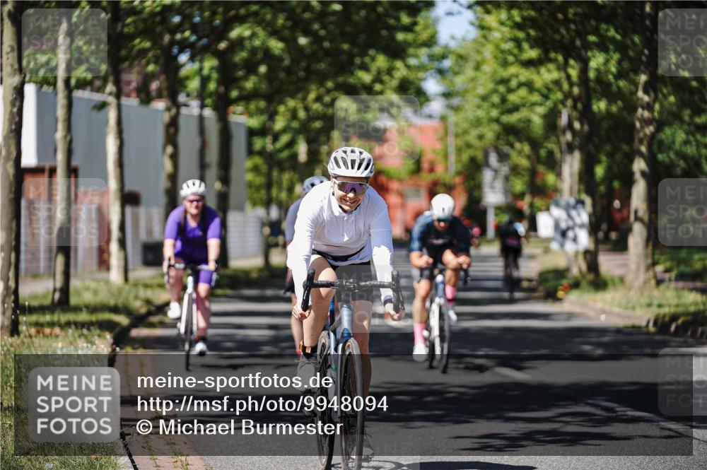09.08.2026 - GEWOBA Citytriathlon Bremen Michael Burmester http://msf.ph/oto/9948094 09.08.2026 12:29:57 Radfahren 593, 616, 618, 641, 963, 964, 967, 1128 meine-sportfotos.de