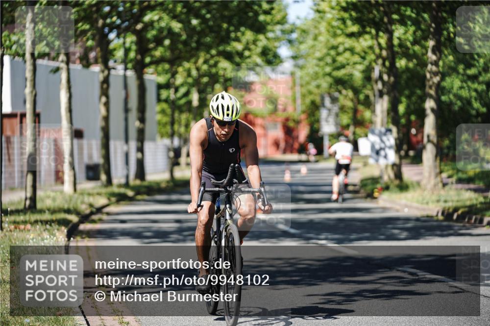09.08.2026 - GEWOBA Citytriathlon Bremen Michael Burmester http://msf.ph/oto/9948102 09.08.2026 12:30:09 Radfahren 591, 593, 677, 747, 963, 967, 1004, 1128 meine-sportfotos.de