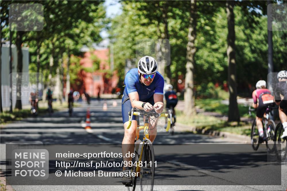 09.08.2026 - GEWOBA Citytriathlon Bremen Michael Burmester http://msf.ph/oto/9948111 09.08.2026 12:30:18 Radfahren 591, 605, 677, 683, 746, 747, 1004 meine-sportfotos.de