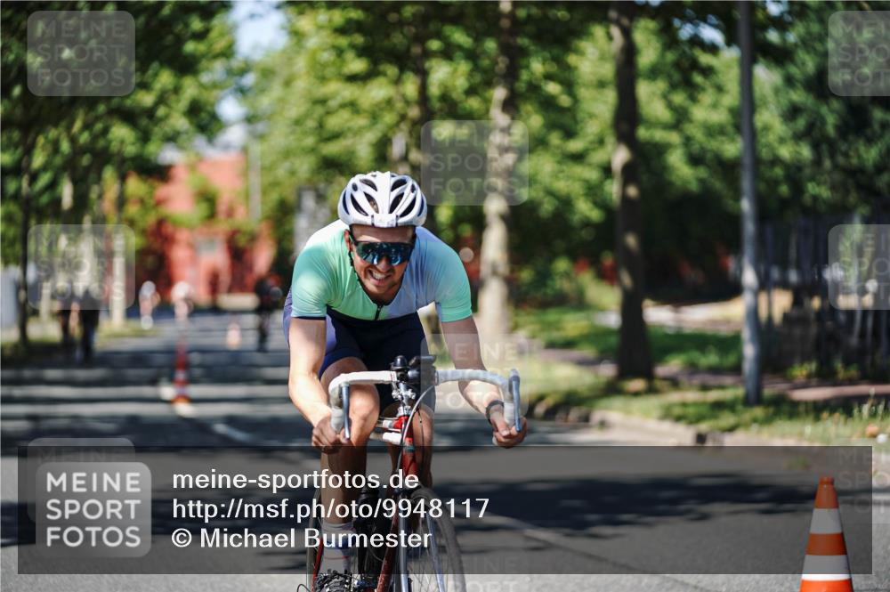 09.08.2026 - GEWOBA Citytriathlon Bremen Michael Burmester http://msf.ph/oto/9948117 09.08.2026 12:30:23 Radfahren 591, 605, 677, 683, 746, 747, 1116, 1149 meine-sportfotos.de
