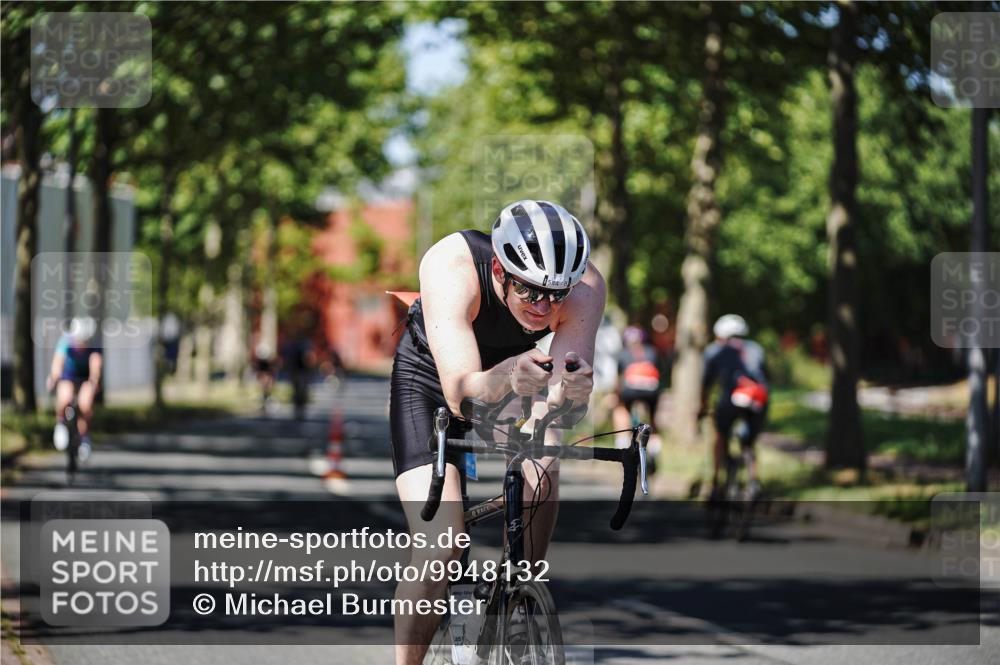 09.08.2026 - GEWOBA Citytriathlon Bremen Michael Burmester http://msf.ph/oto/9948132 09.08.2026 12:30:33 Radfahren 544, 605, 683, 746, 794, 959, 993, 1019, 1116, 1117, 1149 meine-sportfotos.de