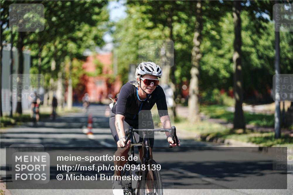 09.08.2026 - GEWOBA Citytriathlon Bremen Michael Burmester http://msf.ph/oto/9948139 09.08.2026 12:30:41 Radfahren 544, 794, 946, 959, 993, 1019, 1116, 1117, 1149 meine-sportfotos.de