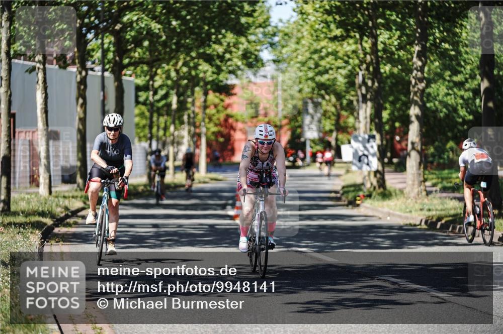09.08.2026 - GEWOBA Citytriathlon Bremen Michael Burmester http://msf.ph/oto/9948141 09.08.2026 12:30:46 Radfahren 547, 662, 794, 946, 959, 993, 1019 meine-sportfotos.de