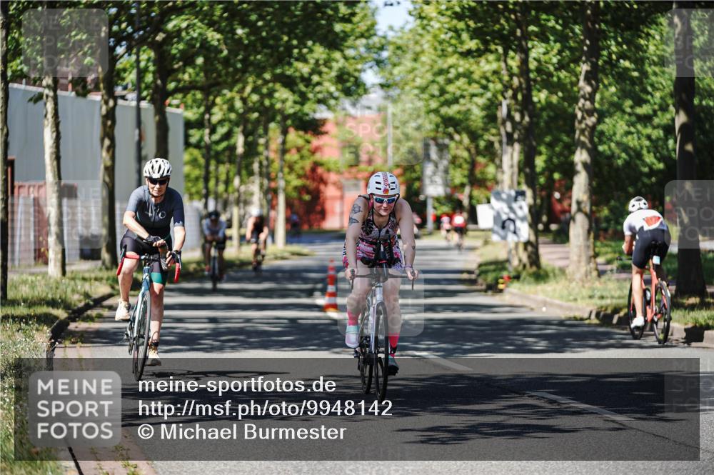 09.08.2026 - GEWOBA Citytriathlon Bremen Michael Burmester http://msf.ph/oto/9948142 09.08.2026 12:30:46 Radfahren 547, 662, 794, 946, 959, 993, 1019 meine-sportfotos.de
