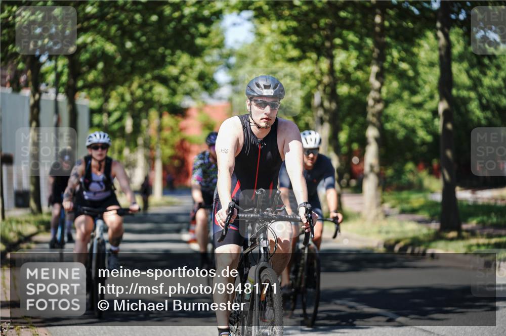 09.08.2026 - GEWOBA Citytriathlon Bremen Michael Burmester http://msf.ph/oto/9948171 09.08.2026 12:31:13 Radfahren 580, 589, 592, 645, 646, 685, 686, 710, 721, 775, 793, 824, 852, 882, 909, 947, 1101 meine-sportfotos.de