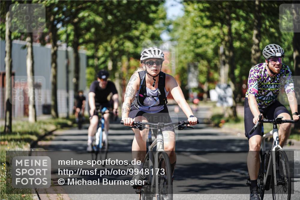 09.08.2026 - GEWOBA Citytriathlon Bremen Michael Burmester http://msf.ph/oto/9948173 09.08.2026 12:31:14 Radfahren 580, 589, 592, 645, 646, 685, 686, 710, 721, 775, 793, 852, 909, 947, 1101, 1150 meine-sportfotos.de