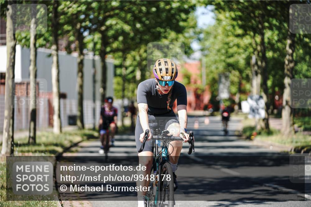 09.08.2026 - GEWOBA Citytriathlon Bremen Michael Burmester http://msf.ph/oto/9948178 09.08.2026 12:31:18 Radfahren 580, 589, 592, 645, 646, 685, 686, 710, 775, 793, 852, 909, 1101, 1150 meine-sportfotos.de