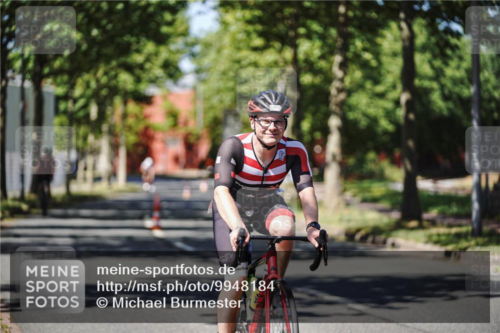 09.08.2026 - GEWOBA Citytriathlon Bremen Michael Burmester http://msf.ph/oto/9948184 09.08.2026 12:31:20 Radfahren 580, 589, 592, 645, 646, 685, 686, 710, 775, 793, 852, 909, 1101, 1150 meine-sportfotos.de