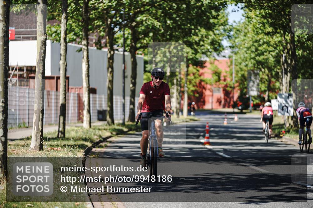 09.08.2026 - GEWOBA Citytriathlon Bremen Michael Burmester http://msf.ph/oto/9948186 09.08.2026 12:31:23 Radfahren 561, 589, 592, 645, 646, 685, 686, 710, 775, 793, 909, 1101, 1150 meine-sportfotos.de