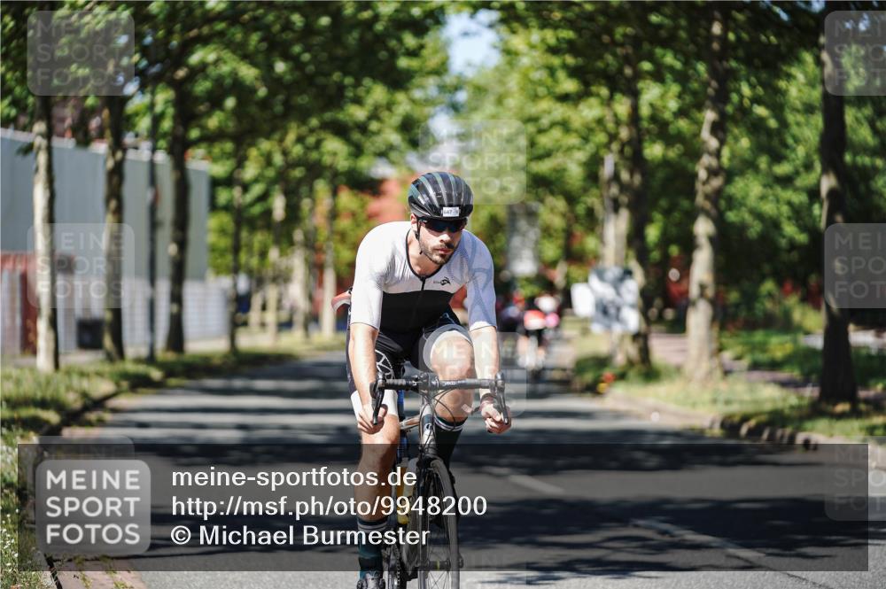 09.08.2026 - GEWOBA Citytriathlon Bremen Michael Burmester http://msf.ph/oto/9948200 09.08.2026 12:31:40 Radfahren 561, 606, 613, 647, 735 meine-sportfotos.de