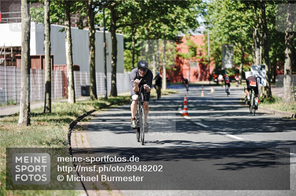 09.08.2026 - GEWOBA Citytriathlon Bremen Michael Burmester http://msf.ph/oto/9948202 09.08.2026 12:31:47 Radfahren 606, 613, 647, 735, 799 meine-sportfotos.de