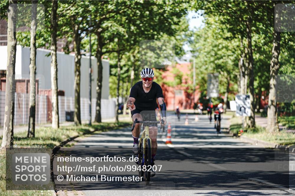 09.08.2026 - GEWOBA Citytriathlon Bremen Michael Burmester http://msf.ph/oto/9948207 09.08.2026 12:31:55 Radfahren 735, 799, 883 meine-sportfotos.de