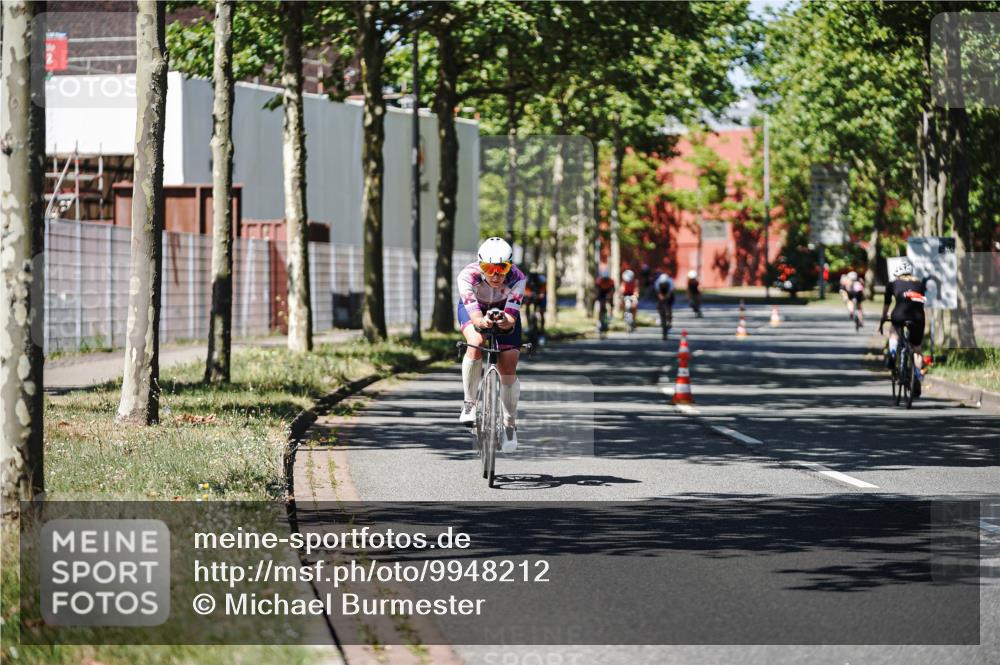 09.08.2026 - GEWOBA Citytriathlon Bremen Michael Burmester http://msf.ph/oto/9948212 09.08.2026 12:32:02 Radfahren 799, 883, 884, 955, 990 meine-sportfotos.de