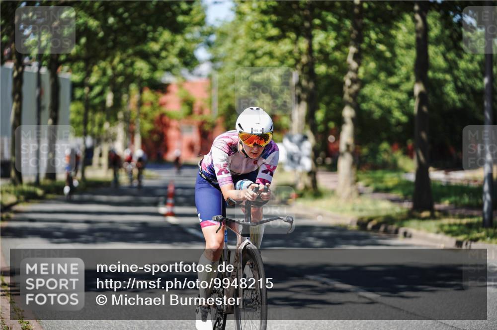 09.08.2026 - GEWOBA Citytriathlon Bremen Michael Burmester http://msf.ph/oto/9948215 09.08.2026 12:32:03 Radfahren 579, 650, 799, 883, 884, 955, 990 meine-sportfotos.de