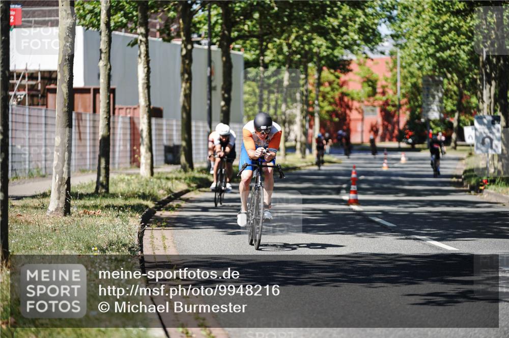 09.08.2026 - GEWOBA Citytriathlon Bremen Michael Burmester http://msf.ph/oto/9948216 09.08.2026 12:32:06 Radfahren 579, 650, 883, 884, 955, 990 meine-sportfotos.de