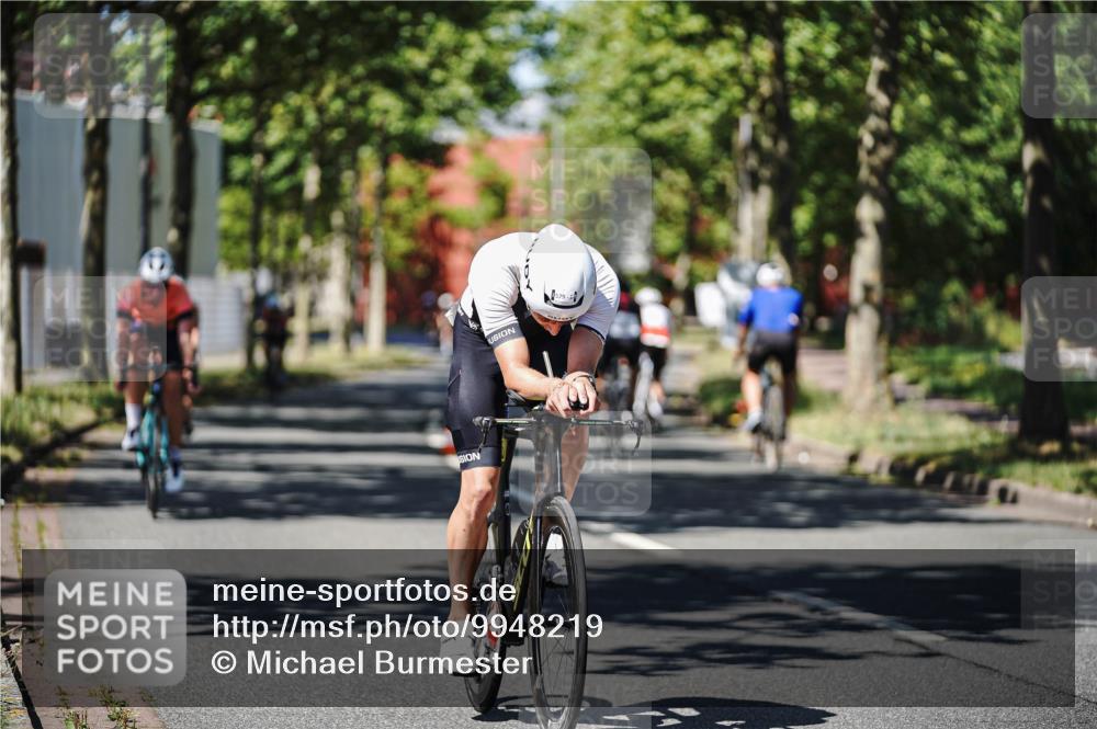 09.08.2026 - GEWOBA Citytriathlon Bremen Michael Burmester http://msf.ph/oto/9948219 09.08.2026 12:32:08 Radfahren 579, 650, 867, 883, 884, 920, 924, 955, 990 meine-sportfotos.de