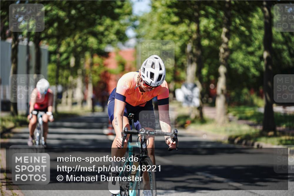 09.08.2026 - GEWOBA Citytriathlon Bremen Michael Burmester http://msf.ph/oto/9948221 09.08.2026 12:32:10 Radfahren 579, 650, 867, 884, 920, 924, 955, 990 meine-sportfotos.de