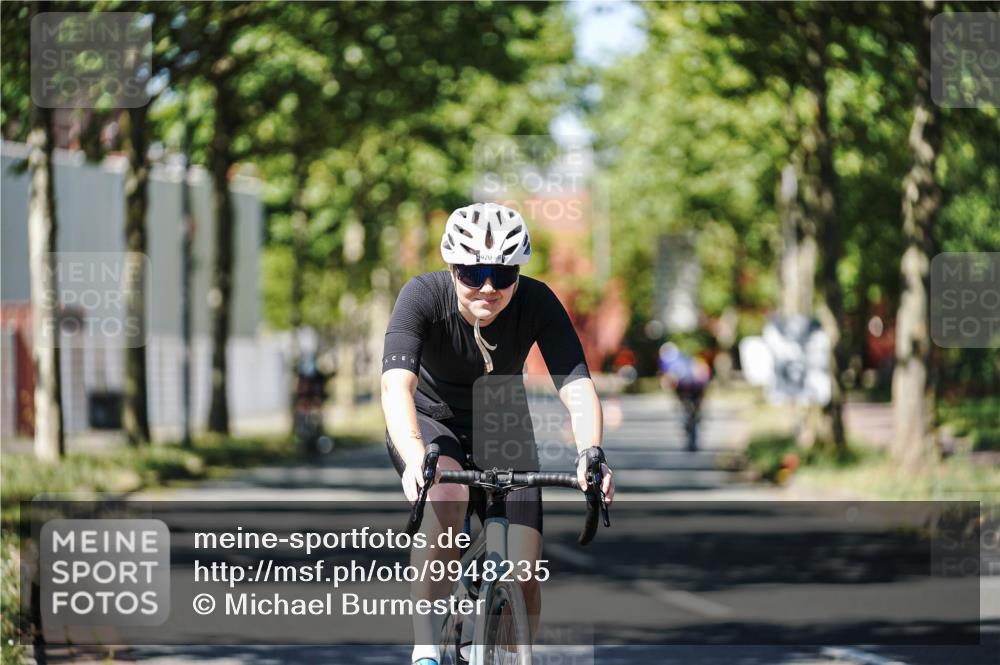 09.08.2026 - GEWOBA Citytriathlon Bremen Michael Burmester http://msf.ph/oto/9948235 09.08.2026 12:32:21 Radfahren 579, 650, 680, 765, 867, 920, 924, 990, 1006 meine-sportfotos.de