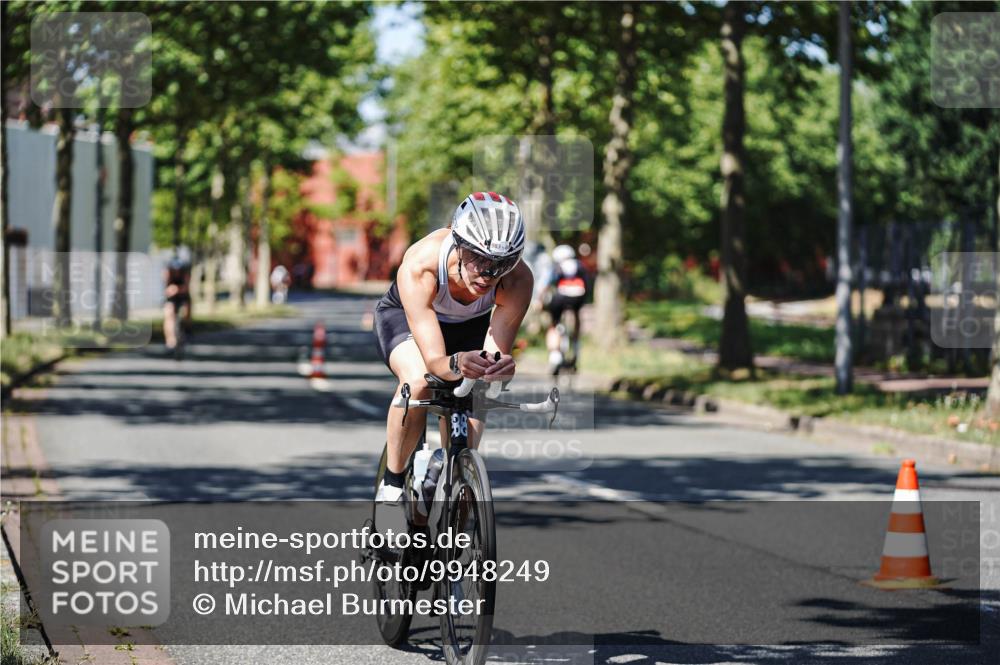 09.08.2026 - GEWOBA Citytriathlon Bremen Michael Burmester http://msf.ph/oto/9948249 09.08.2026 12:32:35 Radfahren 590, 594, 680, 874, 983, 1006, 1008 meine-sportfotos.de