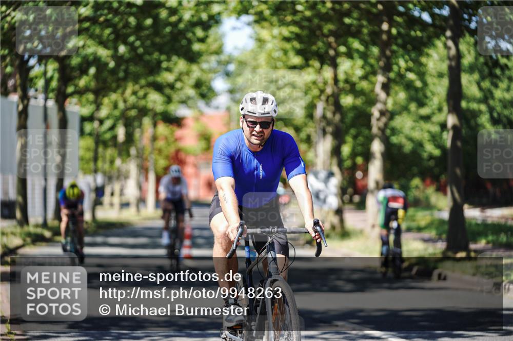 09.08.2026 - GEWOBA Citytriathlon Bremen Michael Burmester http://msf.ph/oto/9948263 09.08.2026 12:32:57 Radfahren 582, 636, 875, 921, 1016, 1137 meine-sportfotos.de