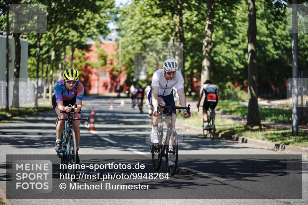 09.08.2026 - GEWOBA Citytriathlon Bremen Michael Burmester http://msf.ph/oto/9948264 09.08.2026 12:32:59 Radfahren 582, 636, 875, 921, 1016, 1137 meine-sportfotos.de