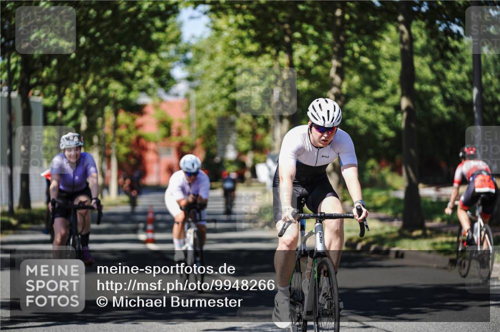 09.08.2026 - GEWOBA Citytriathlon Bremen Michael Burmester http://msf.ph/oto/9948266 09.08.2026 12:33:16 Radfahren 730, 769, 879, 930, 1006 meine-sportfotos.de