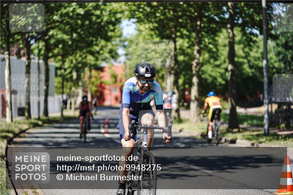 09.08.2026 - GEWOBA Citytriathlon Bremen Michael Burmester http://msf.ph/oto/9948275 09.08.2026 12:33:21 Radfahren 730, 769, 879, 880, 930, 1006, 1133 meine-sportfotos.de