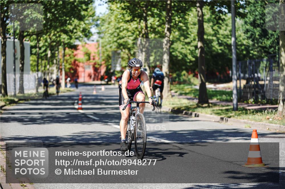 09.08.2026 - GEWOBA Citytriathlon Bremen Michael Burmester http://msf.ph/oto/9948277 09.08.2026 12:33:23 Radfahren 730, 769, 879, 880, 1133 meine-sportfotos.de